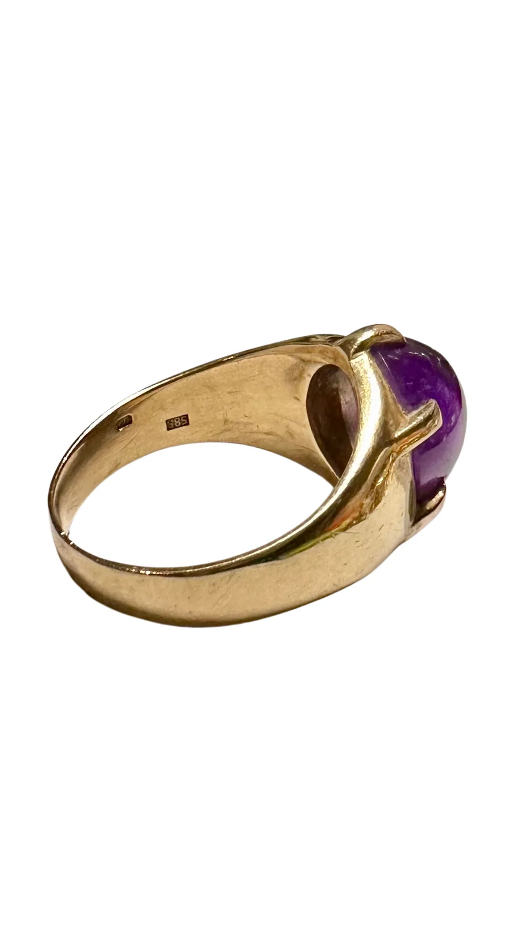 127 14ct Amethyst Ring