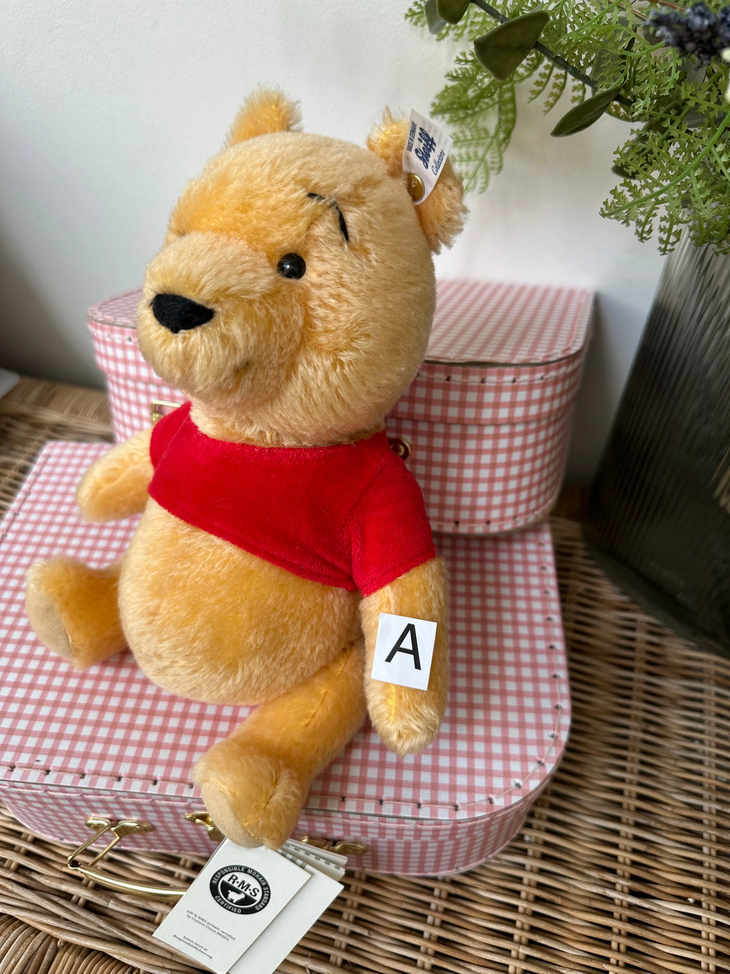 2024 New Release Steiff Classics Disney Winnie the Pooh Option A