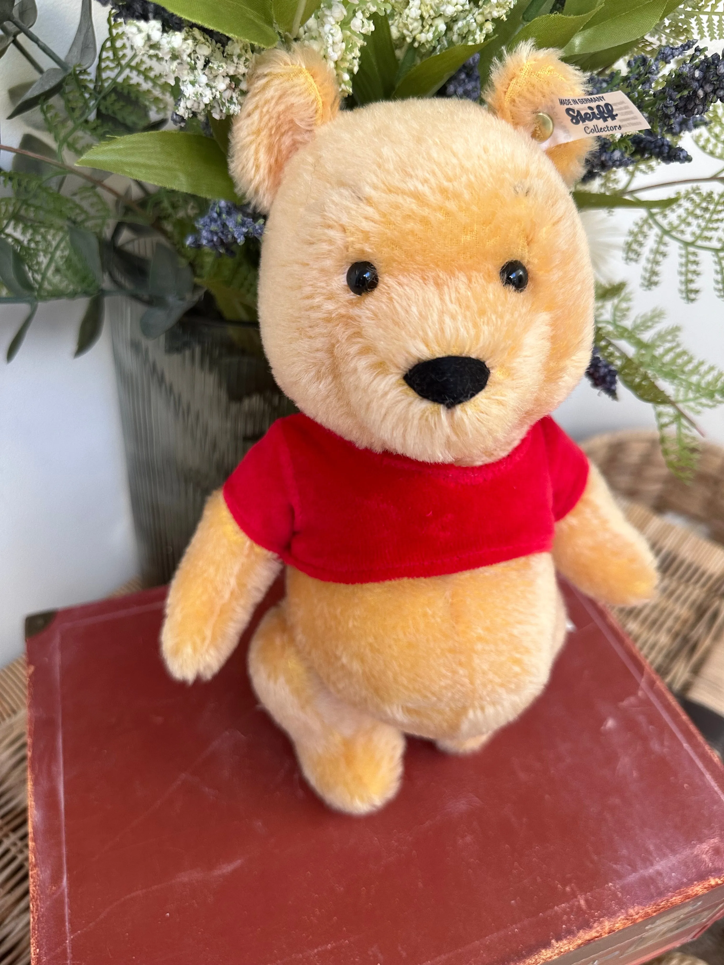 2024 New Release Steiff Classics Disney Winnie the Pooh Option C