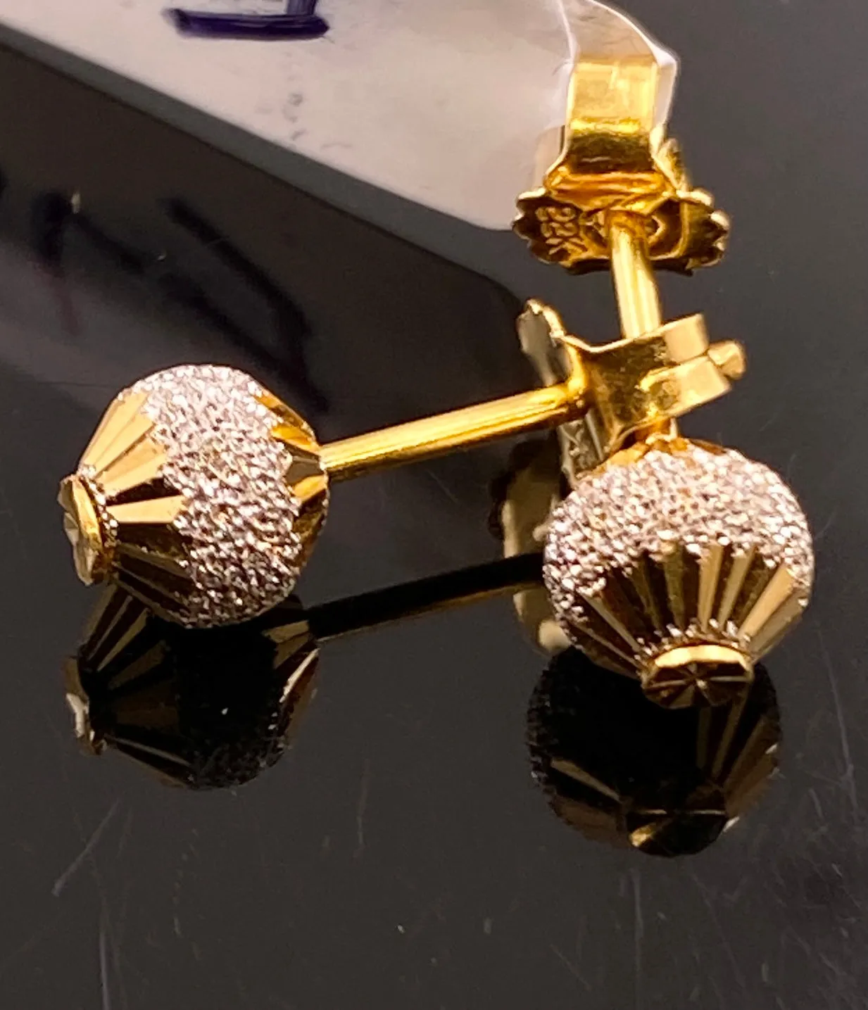 22k Earring Solid Gold Ladies Two tone Ball Design with Shiny Finish E7213