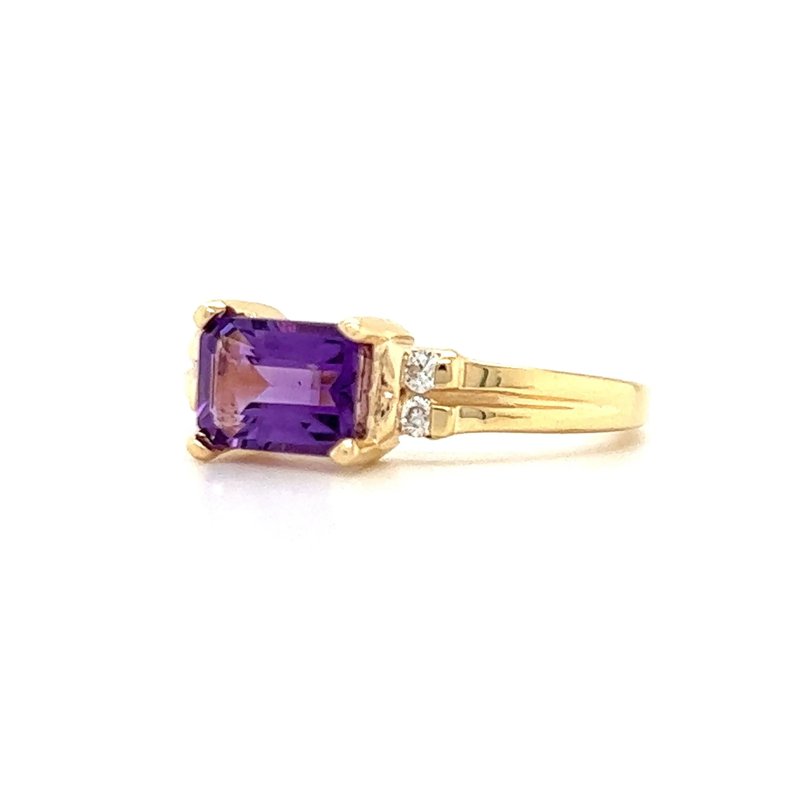 Baguette Amethyst Ring with Four Side Diamonds in 14K Yellow Gold