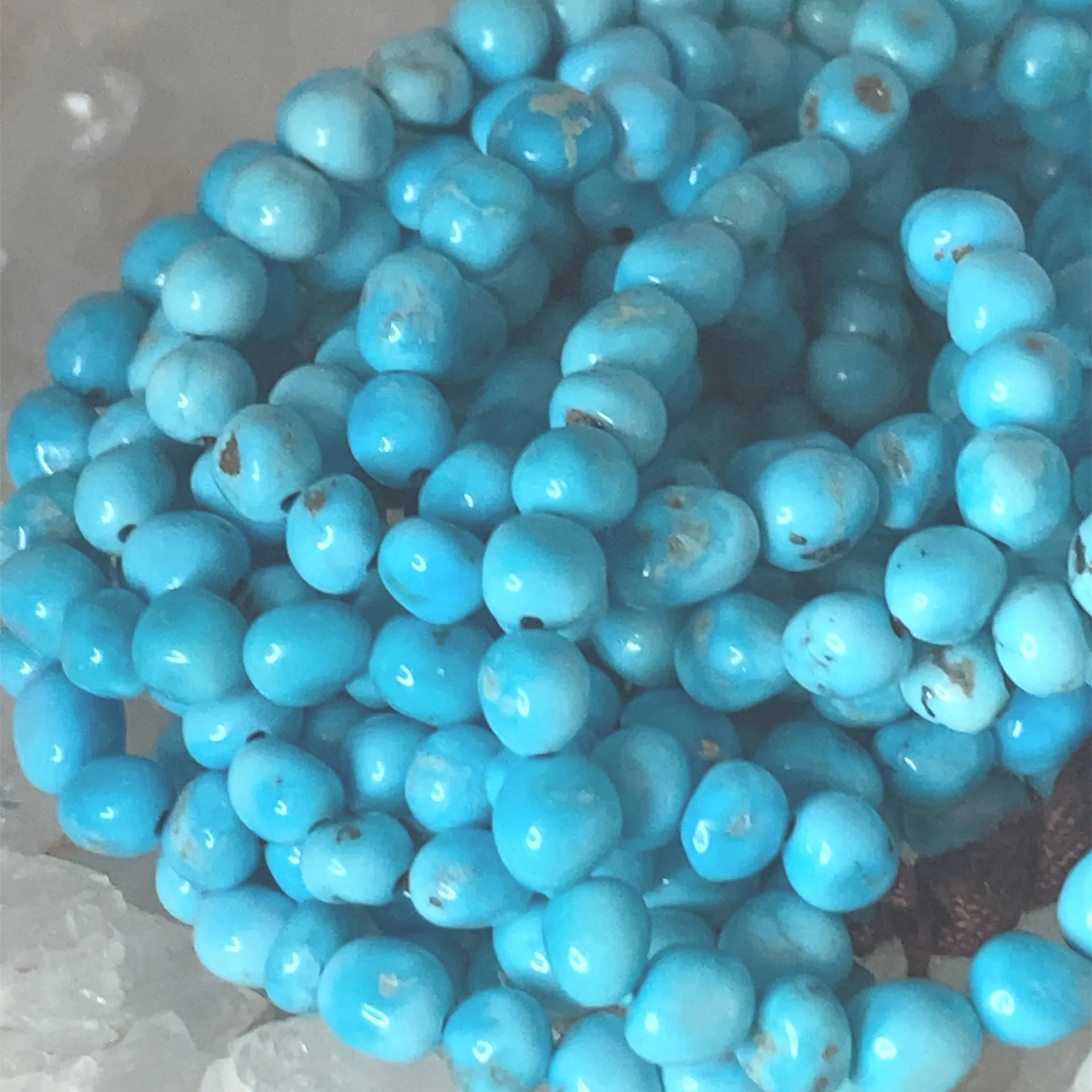 BLUE BIRD TURQUOISE Beads 4.5mm Semi Round Blue Arizona