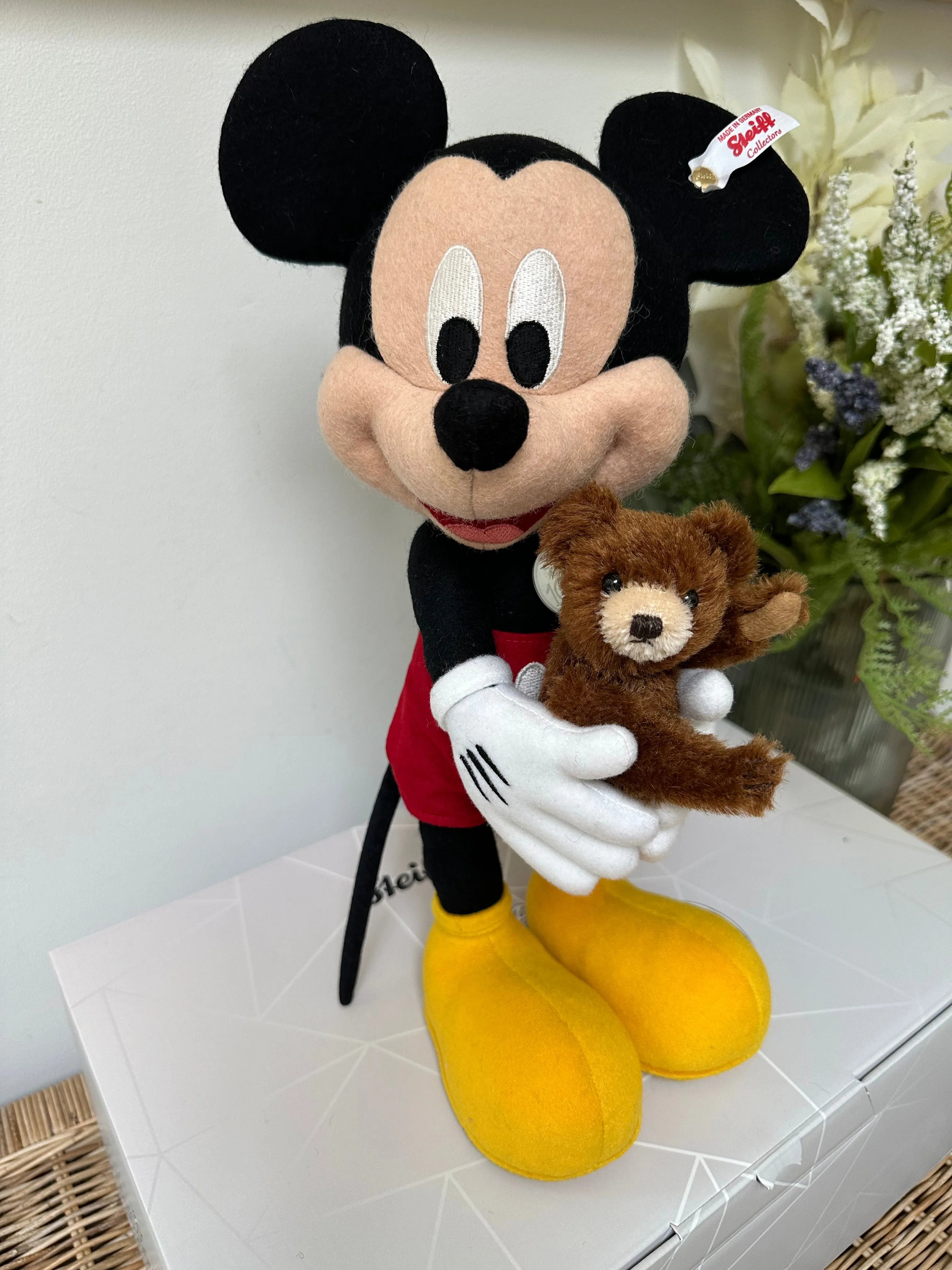 Disney Mickey Mouse with Teddy Bear Steiff Limited Edition D100 No 713