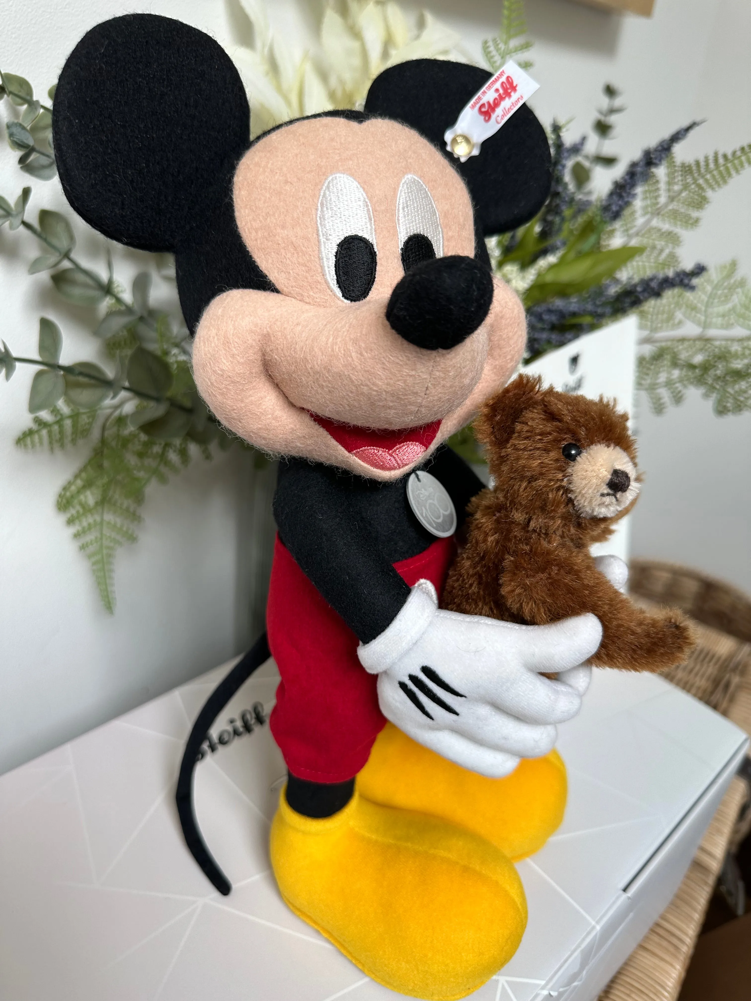 Disney Mickey Mouse with Teddy Bear Steiff Limited Edition D100 No 730