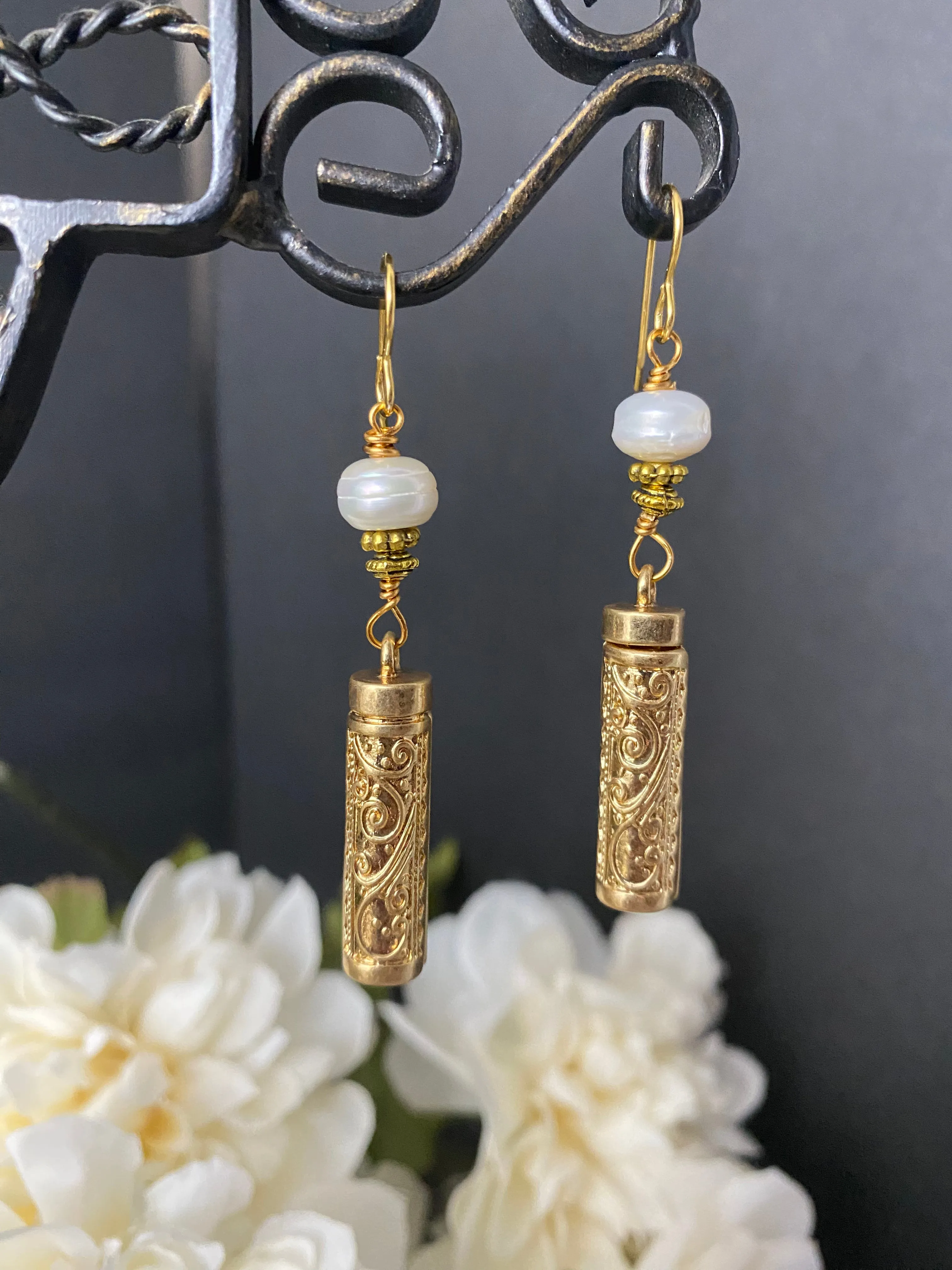 Pearls and gold drop earrings, jewelry