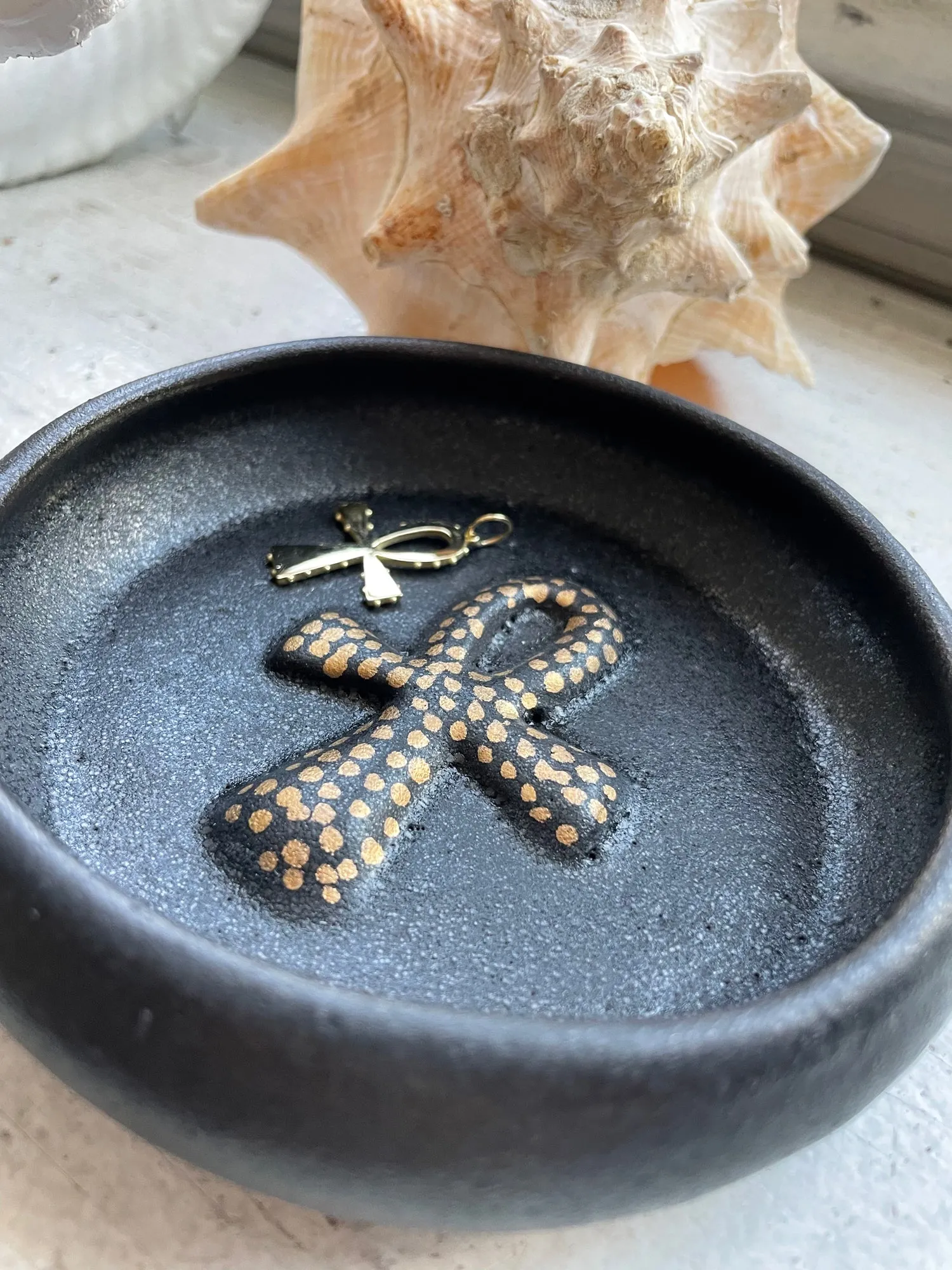 PETIT BIJOU JEWELRY DISH by Delphine Dores