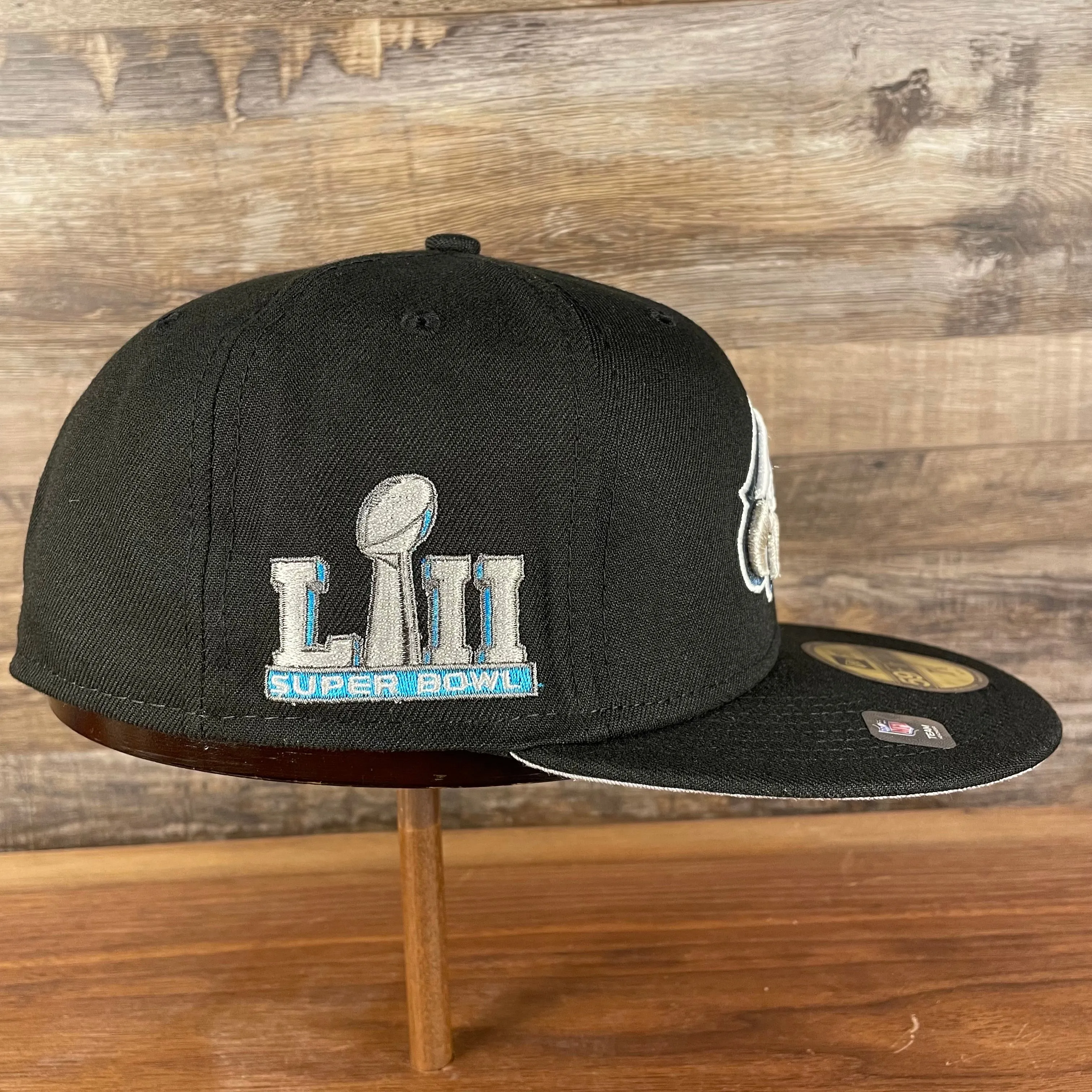 Philadelphia Eagles Patch Up Super Bowl LII Side Patch Gray Bottom 59Fifty Black Fitted Cap