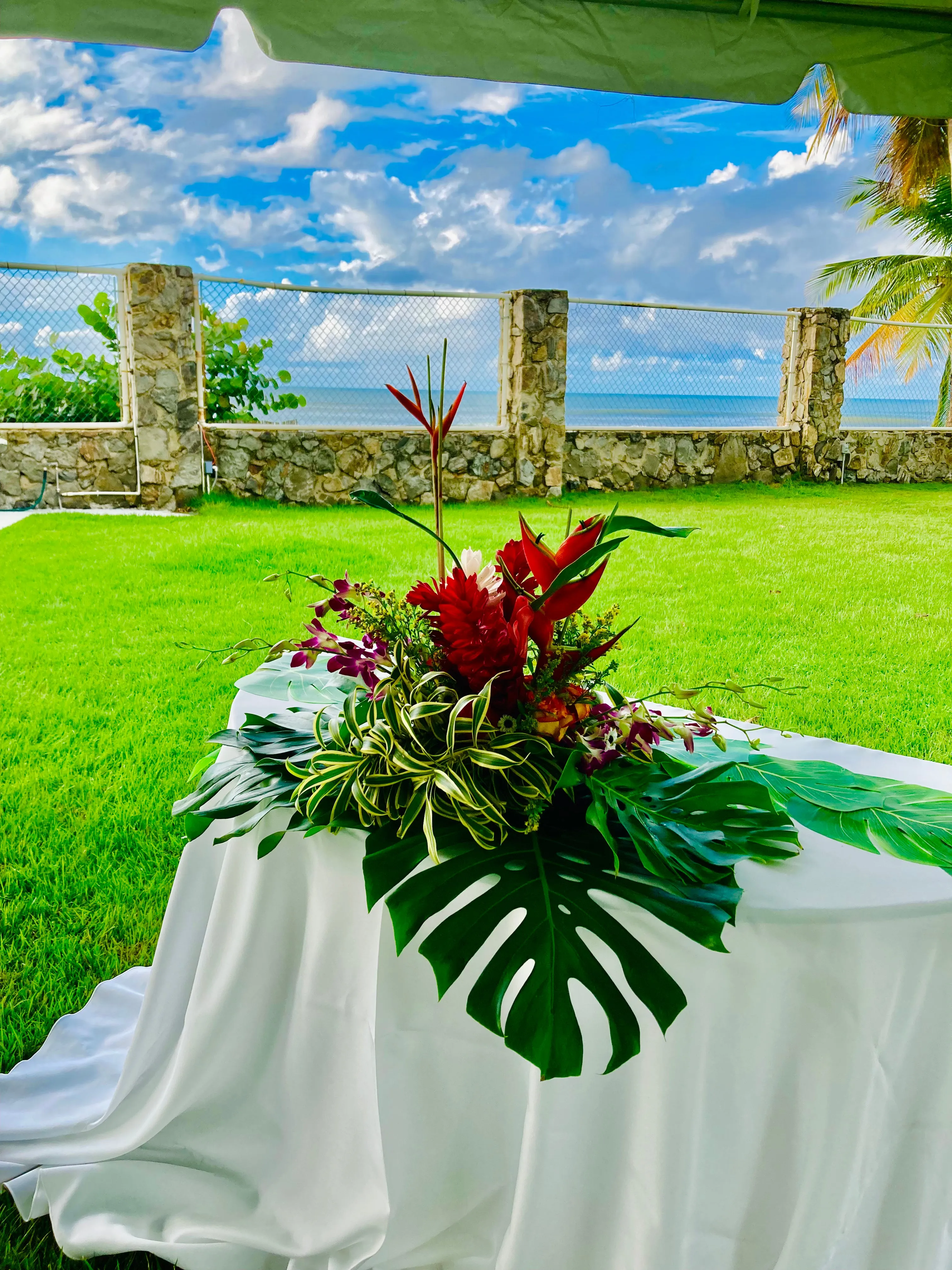 Sweetheart Table Arrangement