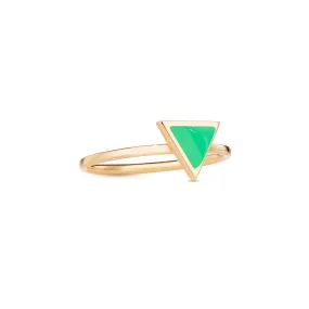 Triangle sticker ring yellow gold with chrysoprase